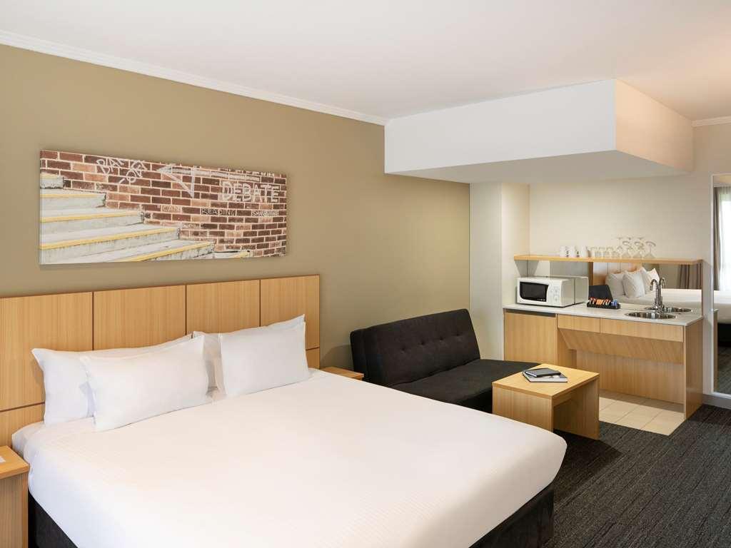 ทราเวลลอดจ์ โฮเต็ล แมคควารี นอร์ท ไรด์ ซิดนีย์ Hotel ภายนอก รูปภาพ