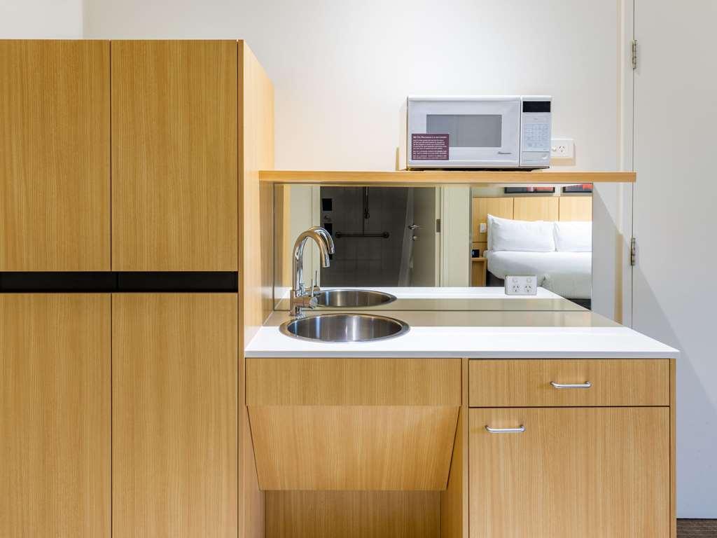 ทราเวลลอดจ์ โฮเต็ล แมคควารี นอร์ท ไรด์ ซิดนีย์ Hotel ภายนอก รูปภาพ
